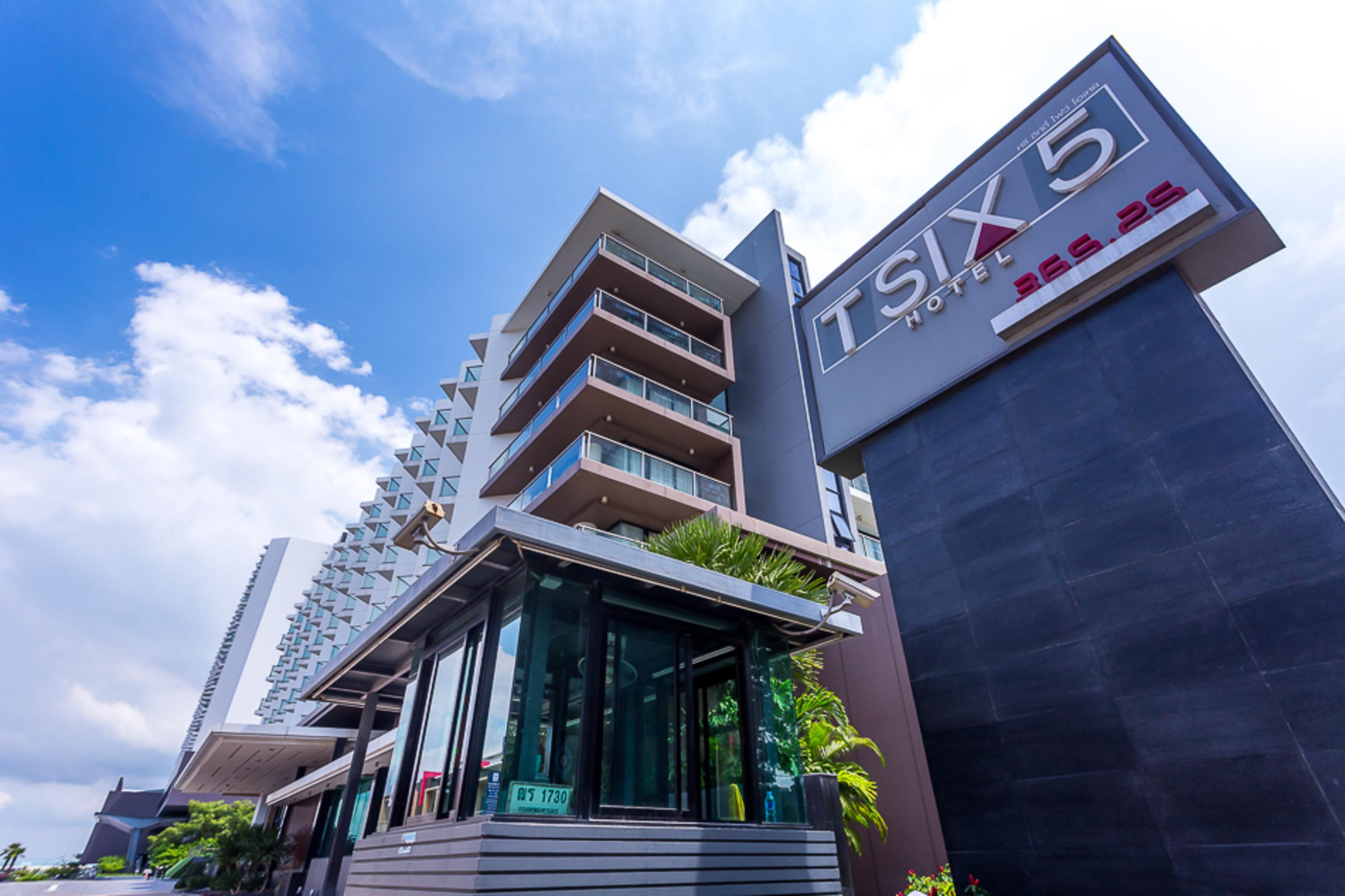 Tsix5 Hotel Pattaja Kültér fotó