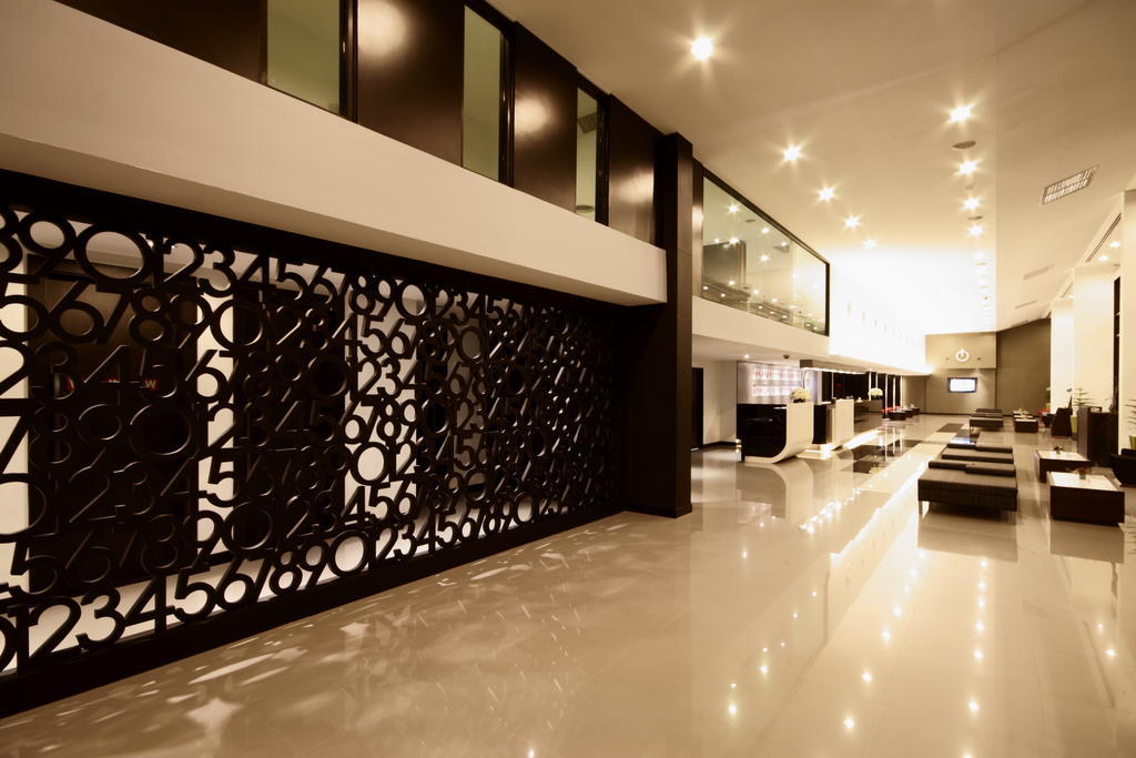 Tsix5 Hotel Pattaja Kültér fotó