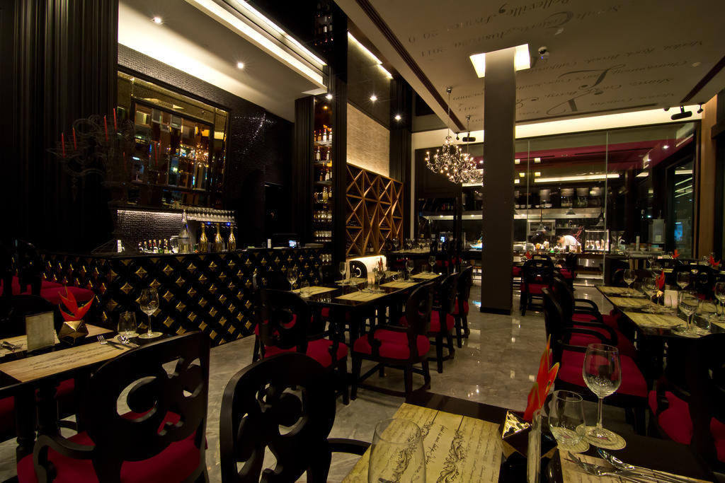 Tsix5 Hotel Pattaja Kültér fotó